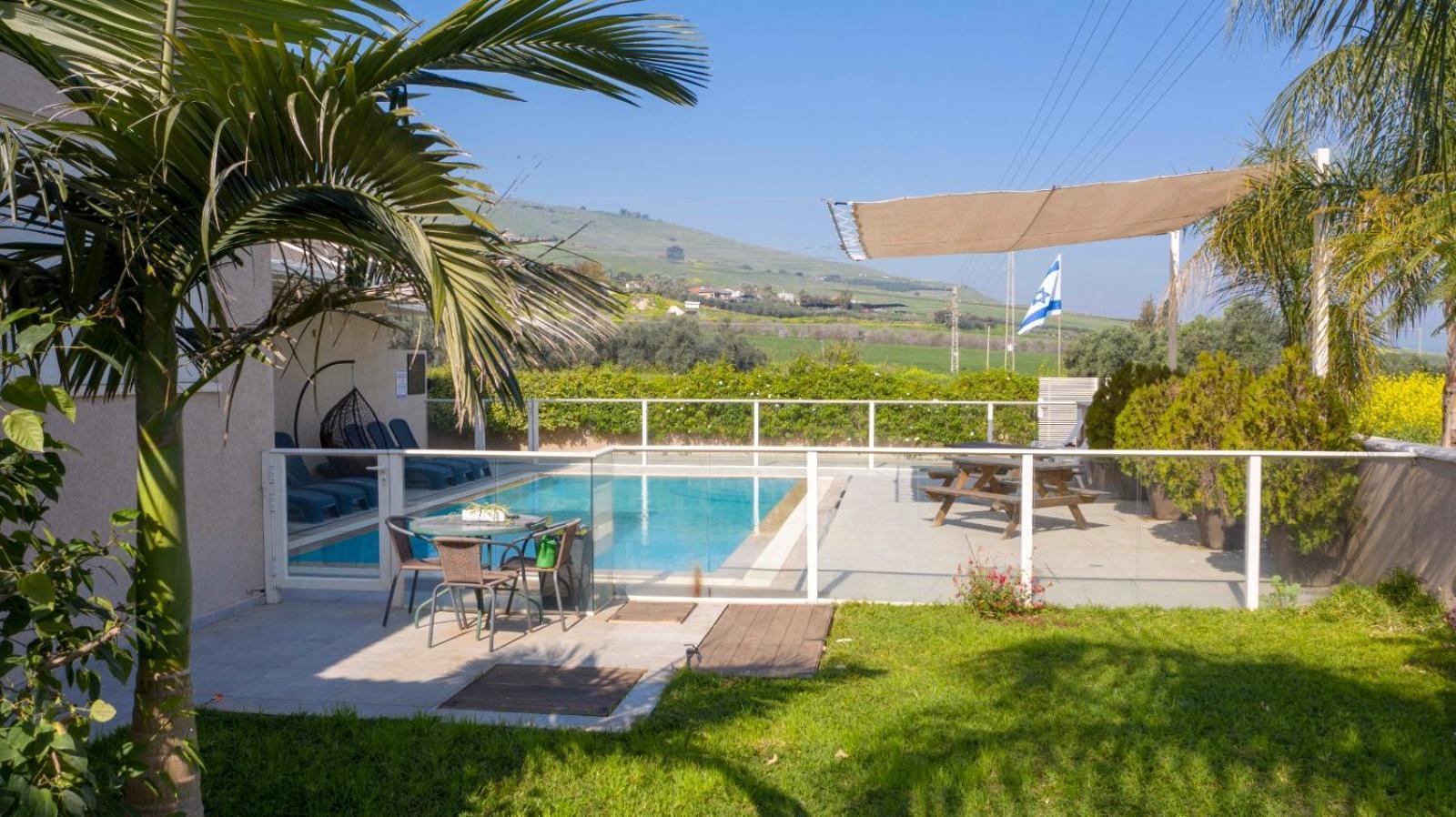 Basadot Lodge *